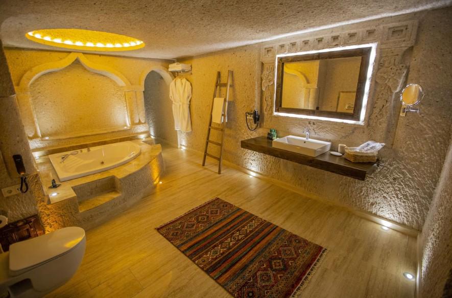 Nino Cave Suites