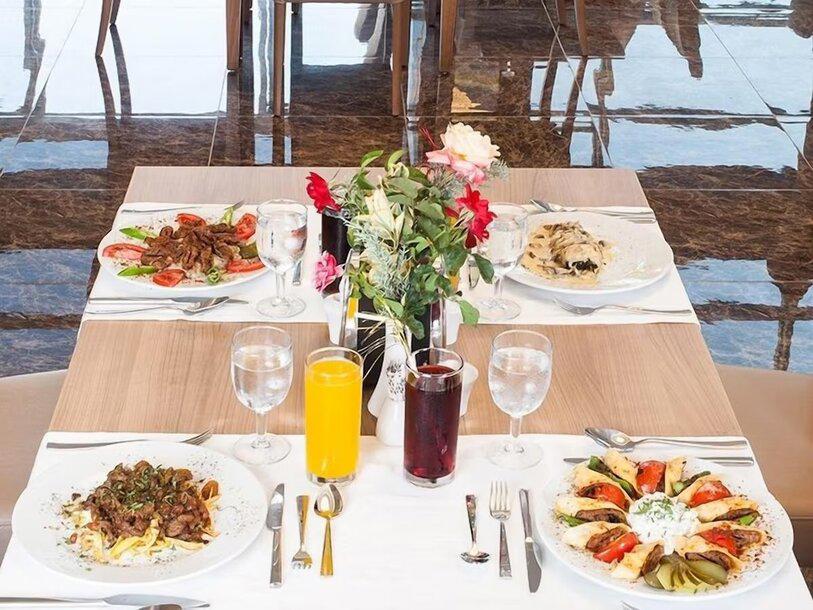Cherry Garden City & Spa Hotel