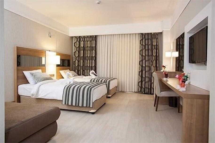 Cherry Garden City & Spa Hotel