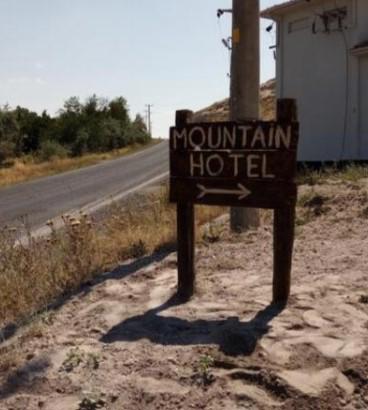 Mountain Cave Hotel