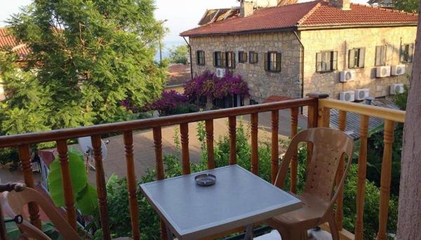 Taş Motel