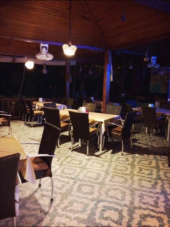 Taş Motel