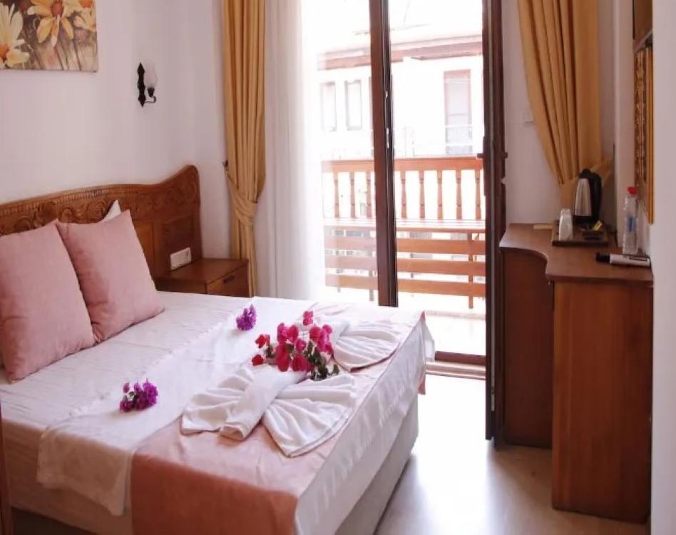 Limon Otel Akyaka