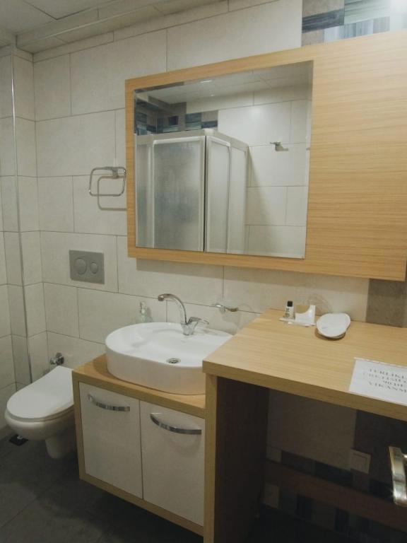 Lord Motel Cafe&Bistro