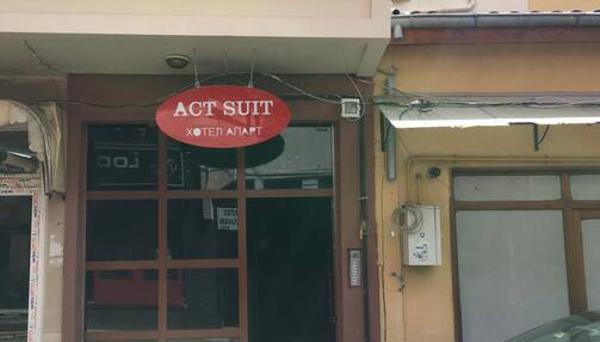 Act Suit