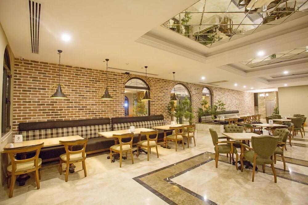 Aktuğ Hotel