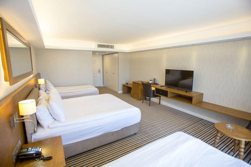 Aktuğ Hotel