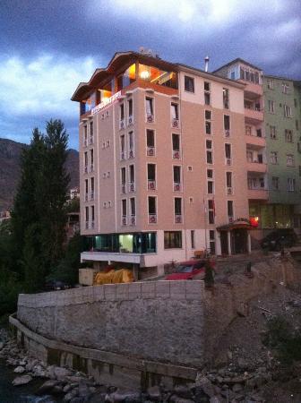 Hotel Almatur
