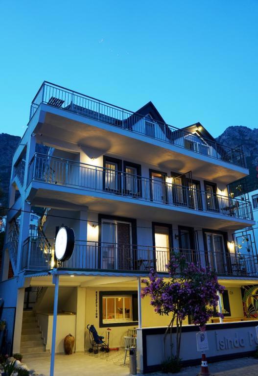 Isinda Hotel
