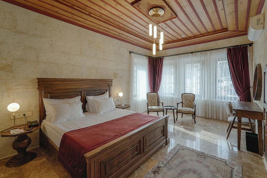 Solem Cave Suites
