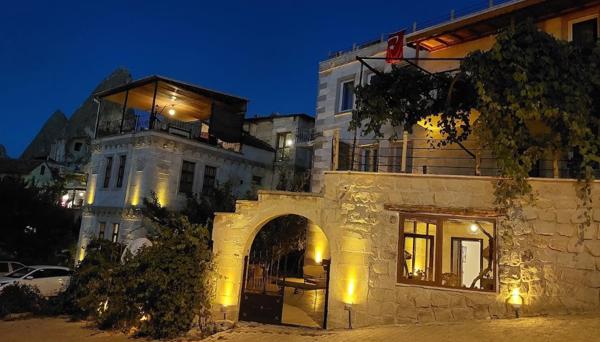 Seven Stone Hotel
