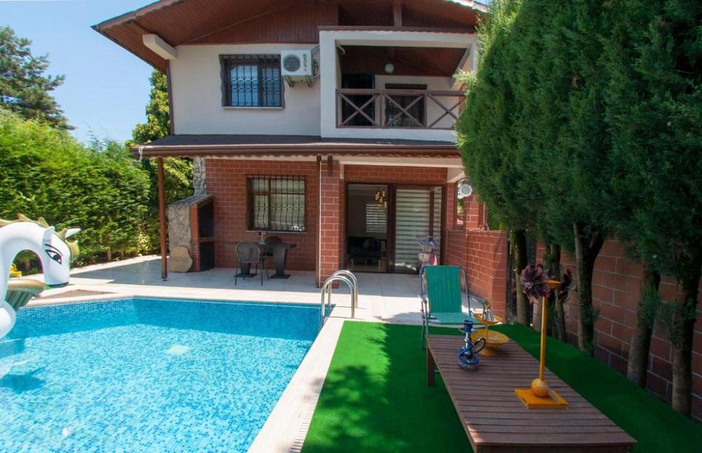 Room Room Villa