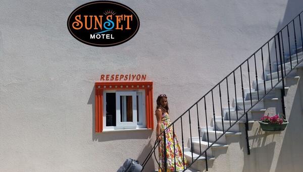 Sunset Motel