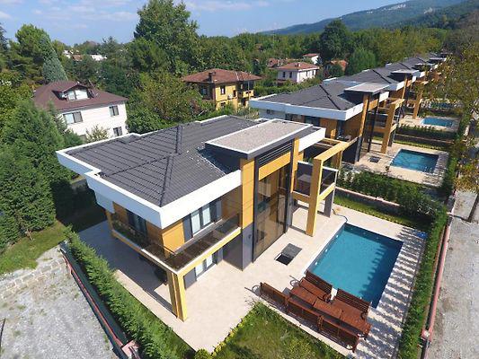 Yakut Villa