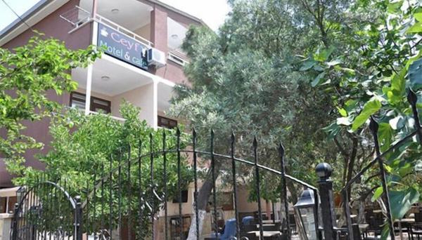 Ceyf Motel