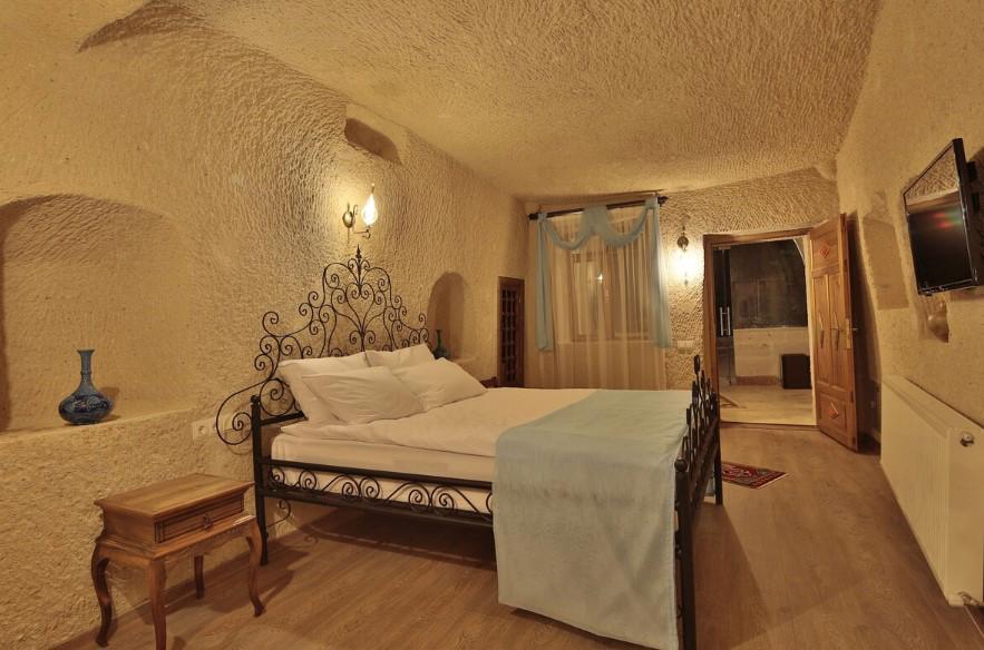 Jacob's Cave Suites