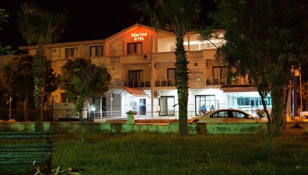 Marina Suite Hotel