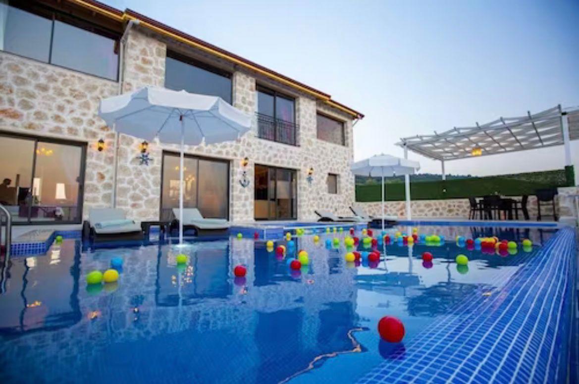 Villa Moon