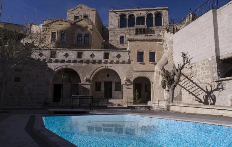 Tekkaya Cave Hotel