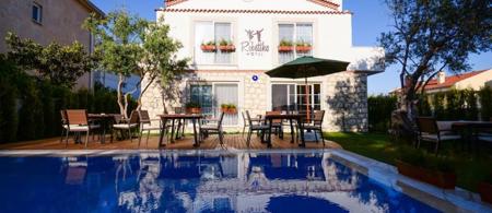 Alaçatı Otel Rebetiko