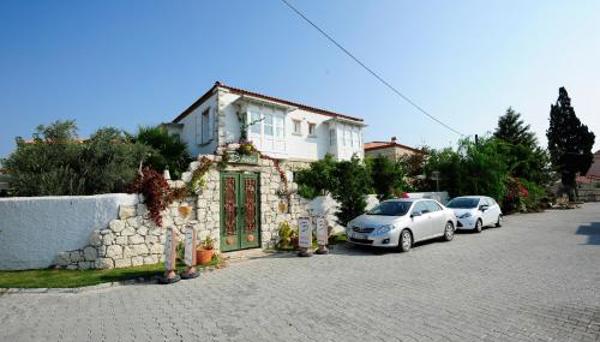 Hotel B House