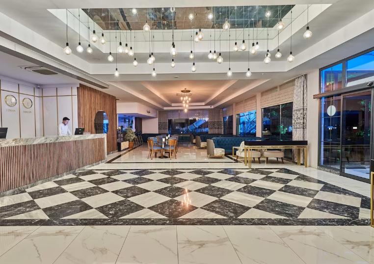Lavia Hotel Lara