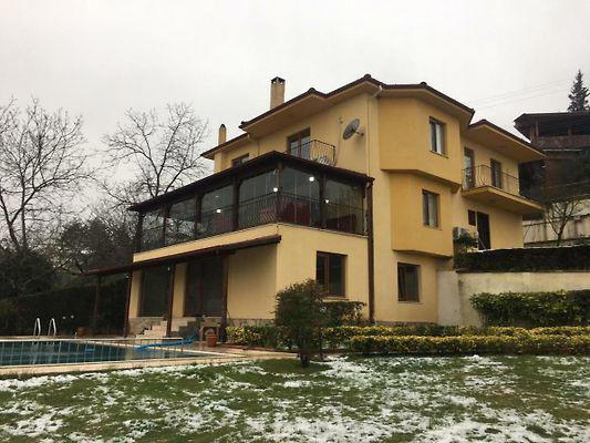 Villa Saraya