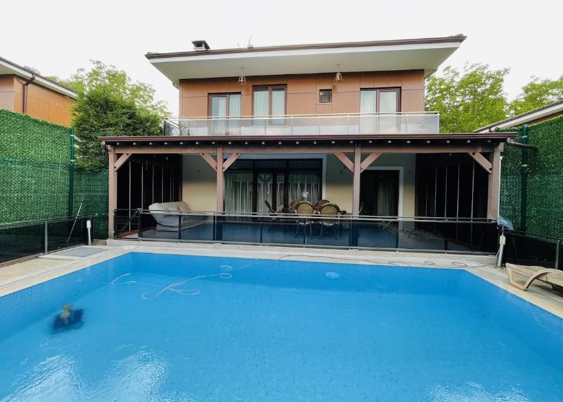 Alriyan Villa