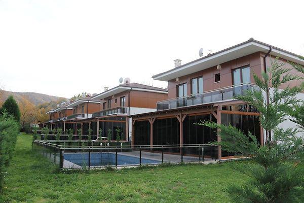 Alriyan Villa