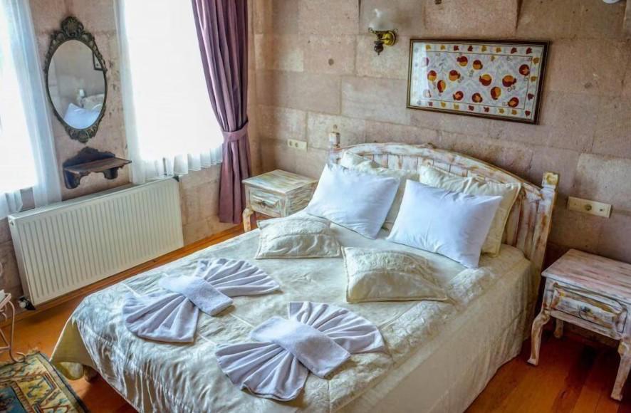 Valley Inn Cave Hotel