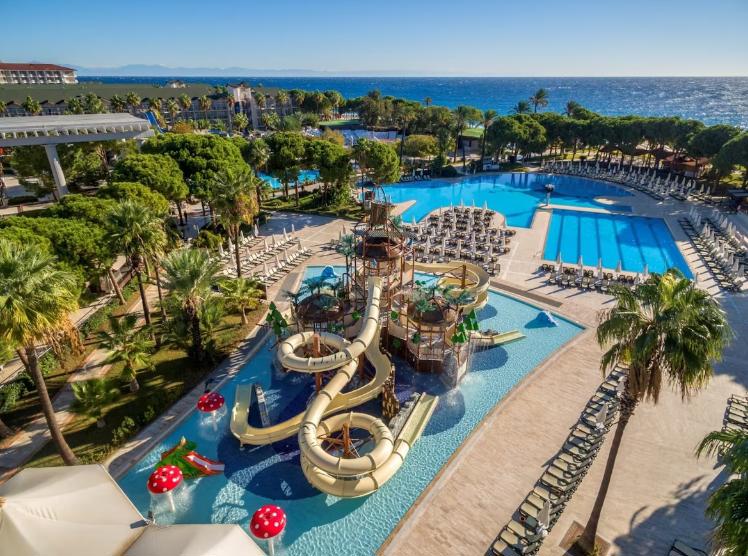 Dobedan World Palace Hotel