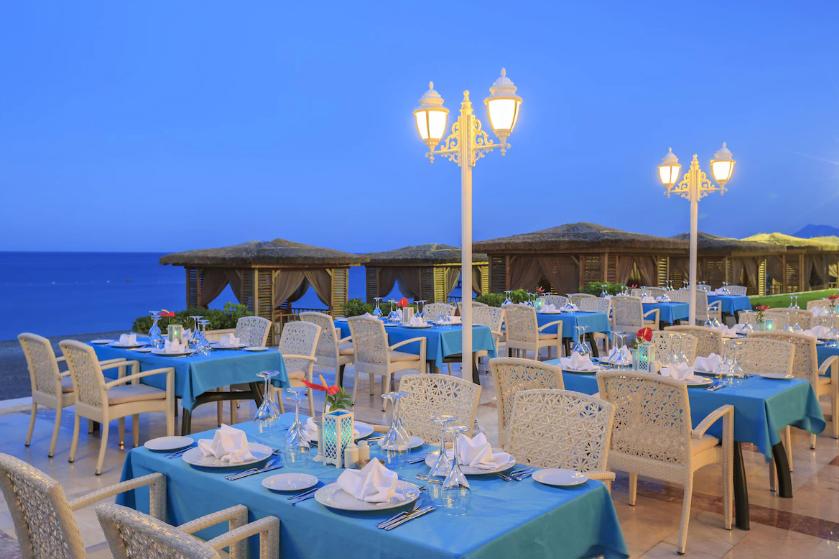 Dobedan World Palace Hotel
