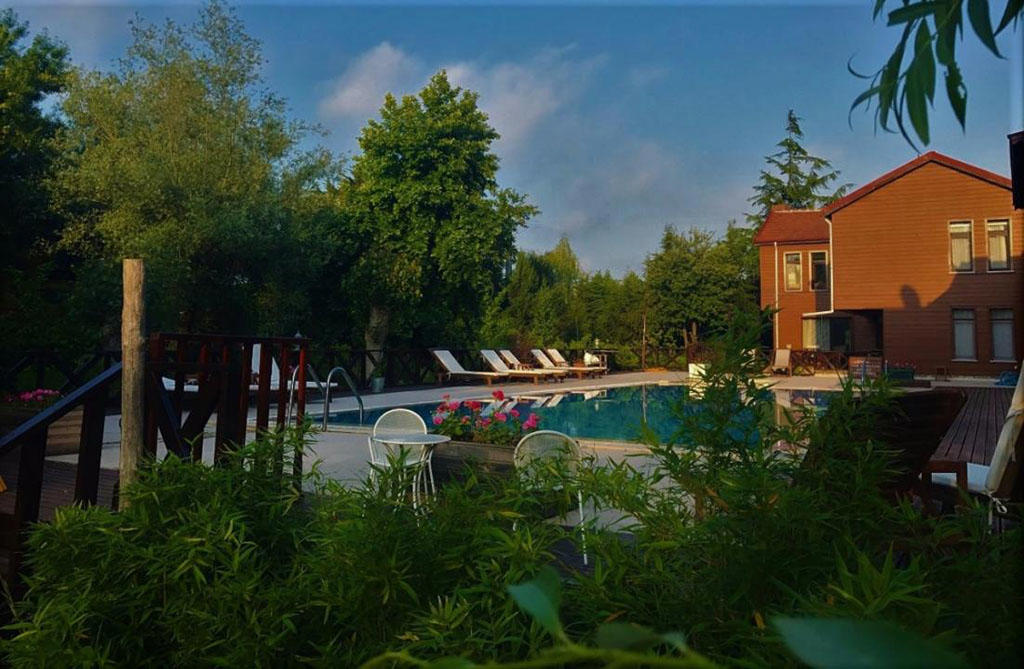 Robin's Nest Eco Resort