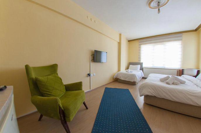 Pause Hotel