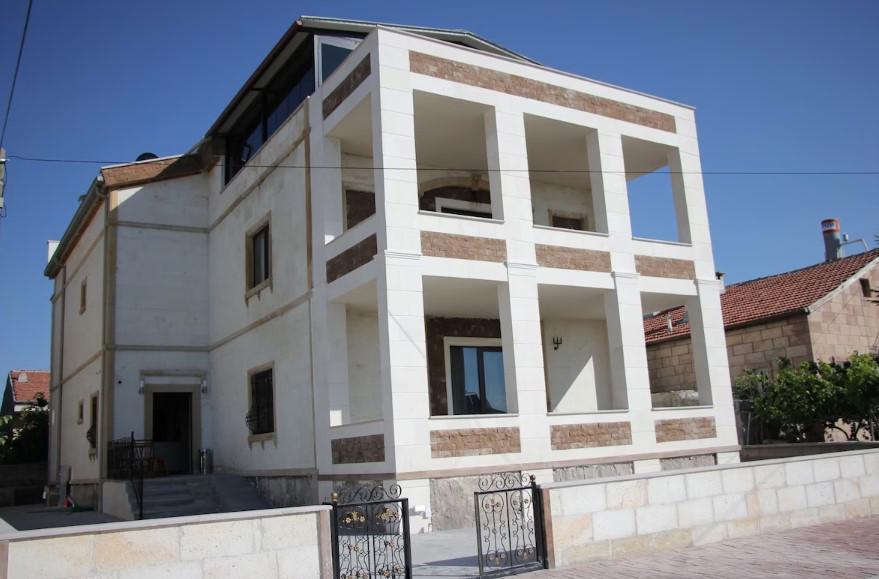 El Nazar Stone Suite