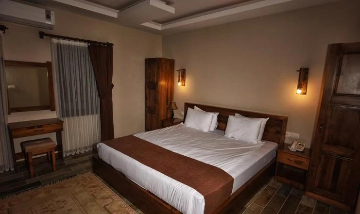 El Nazar Stone Suite