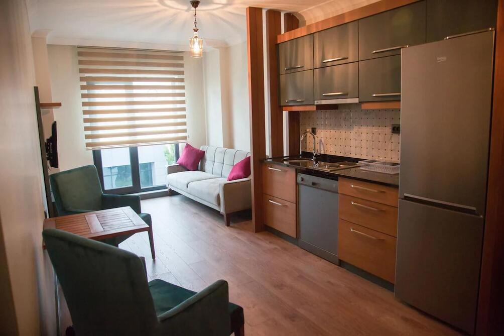 Ceneviz Suit Otel
