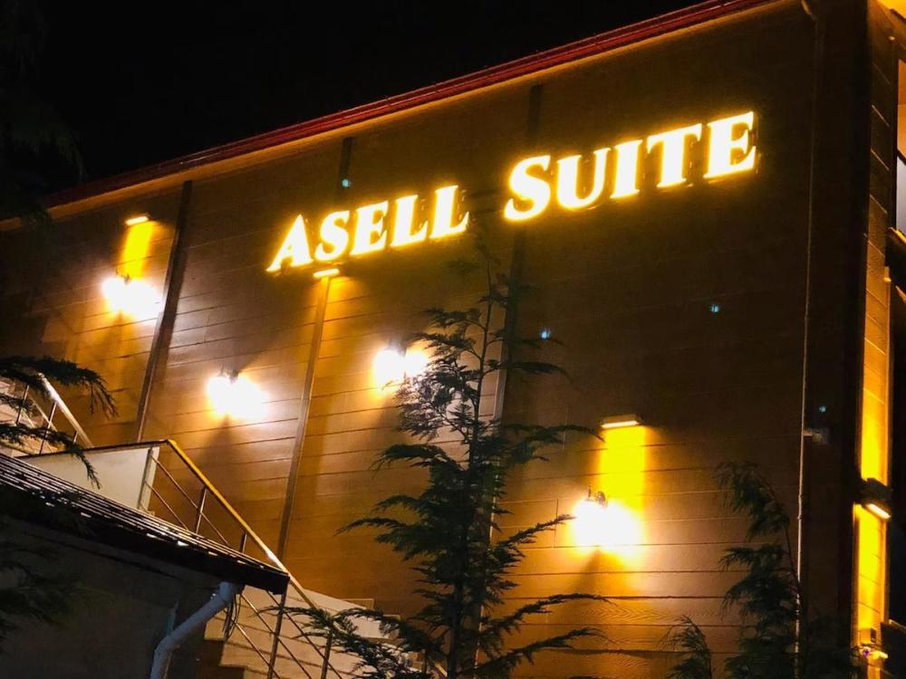 Asell Suite
