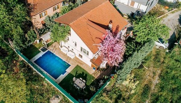 Eren Villa