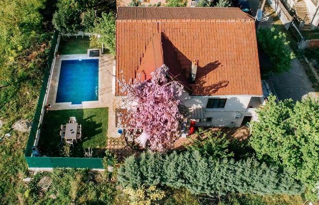 Eren Villa