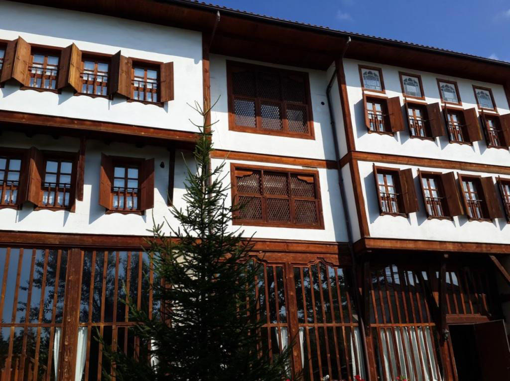 Asmazlar Bağ Evi