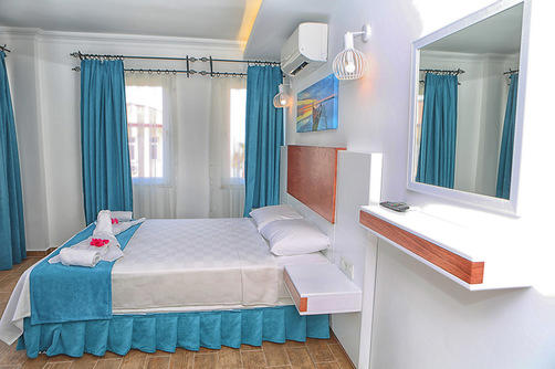 Mina Apart Hotel
