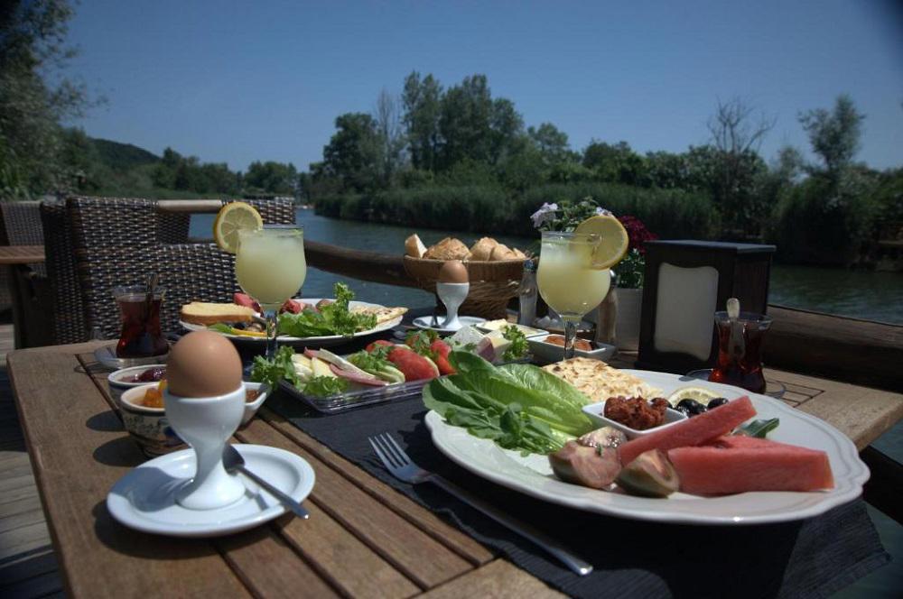 Tranquilla River Lodge- Adults Only