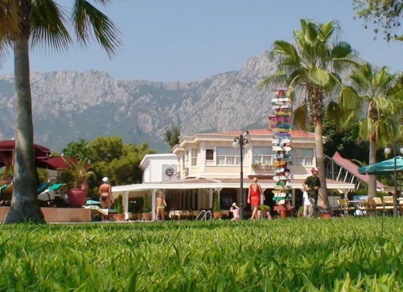 Club Boran Mare Beach