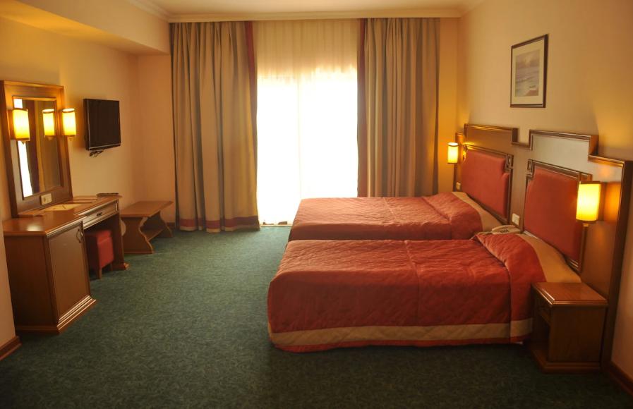 Club Boran Mare Beach