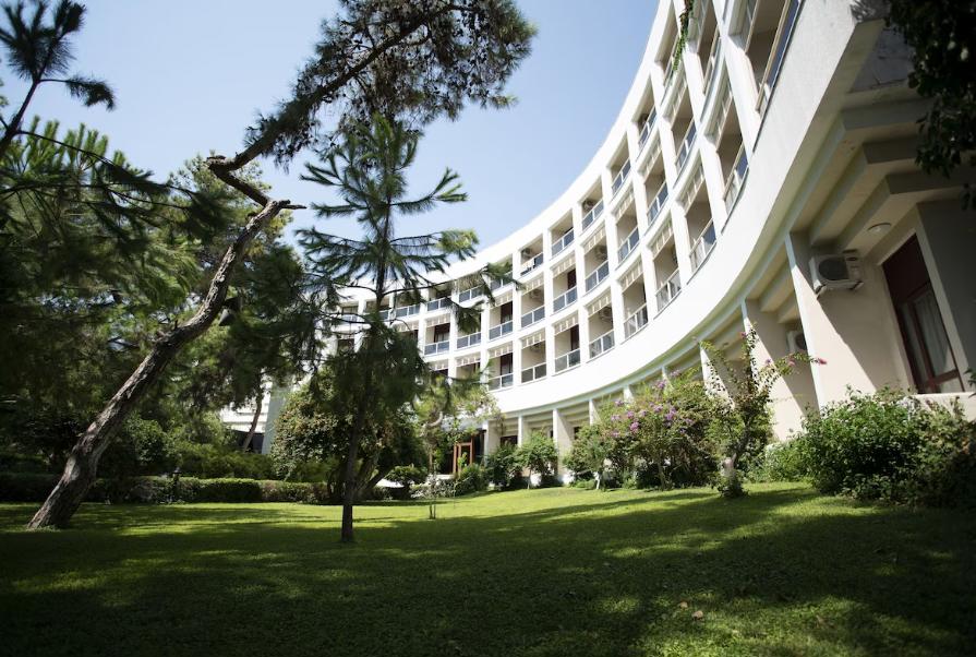 Perre La Mer Hotel