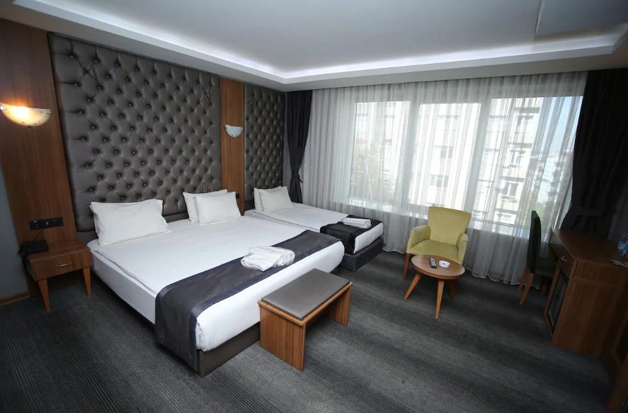 Grand Silay Hotel