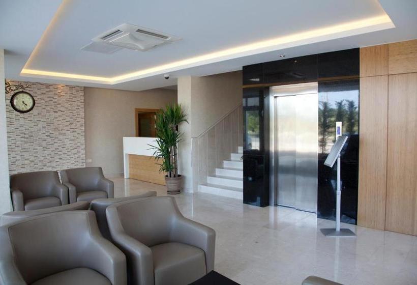 Gösterişli Otel