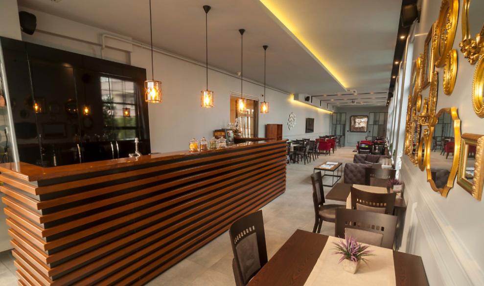 Gösterişli Otel