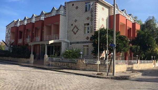 Paradise Hotel